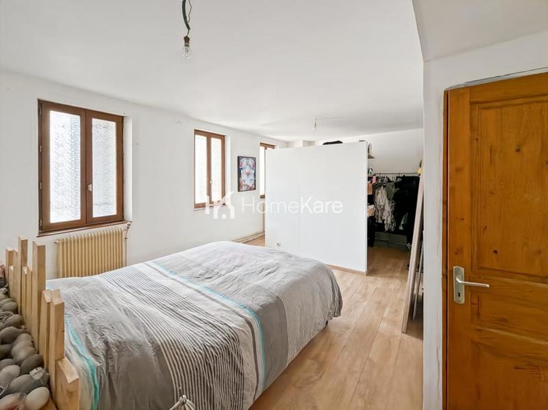 Maison de ville - 100 m² - 5 pièces