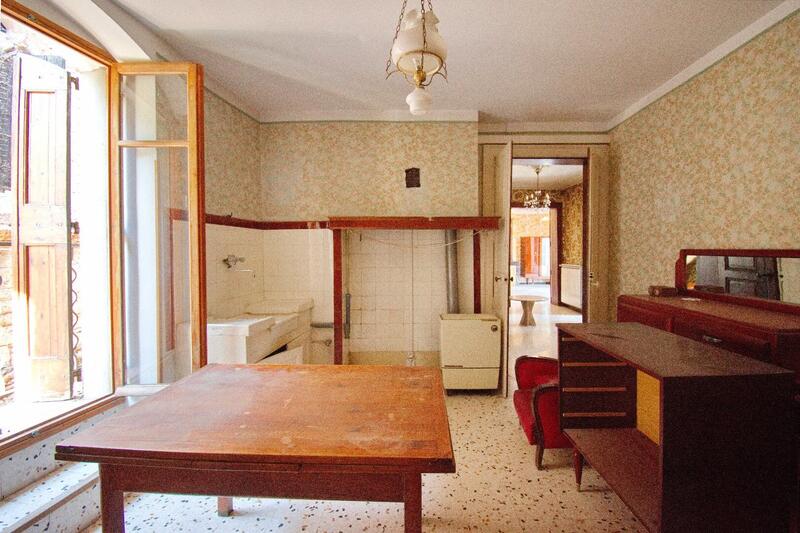 Maison - 202 m² - 12 pièces