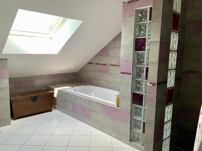 Maison - 261 m² - 8 pièces