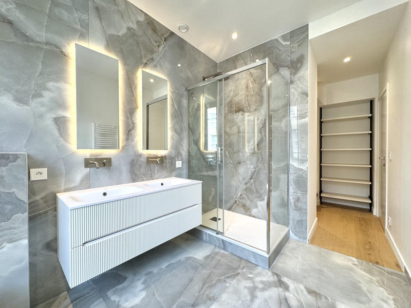 Appartement - 137 m² - 5 pièces