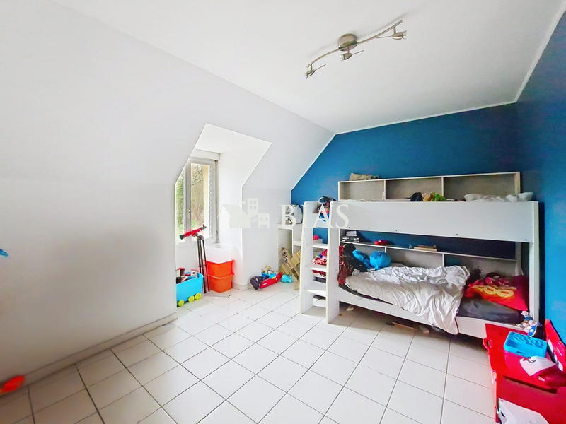 Maison - 93 m² - 5 pièces