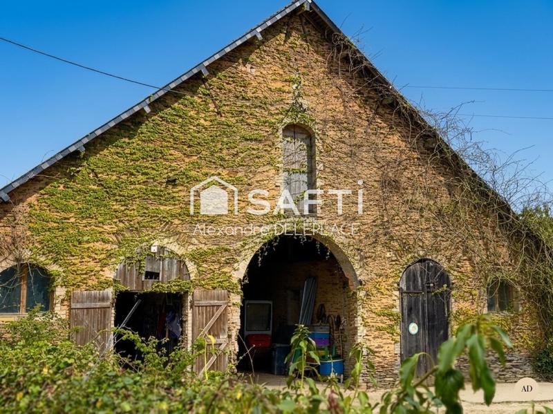 Maison - 400 m² - 16 pièces