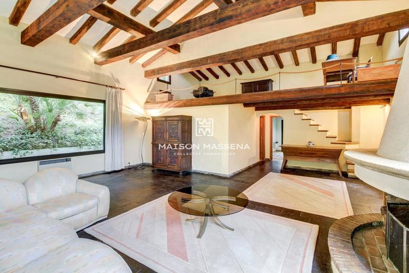 Propriété - 600 m² - 14 pièces