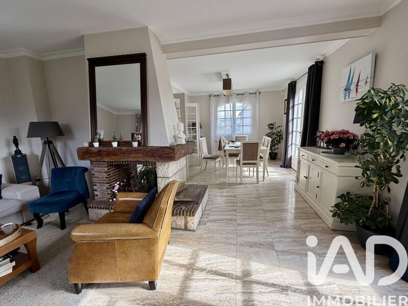 Maison - 175 m² - 6 pièces