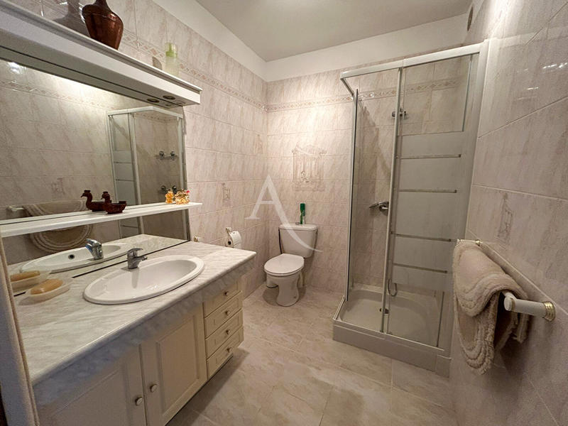 Maison - 102 m² - 4 pièces