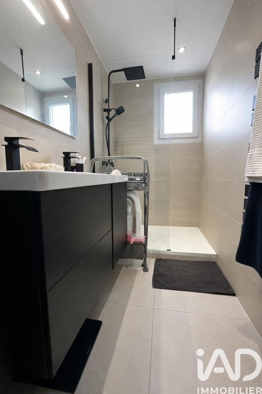 Appartement - 111 m² - 4 pièces