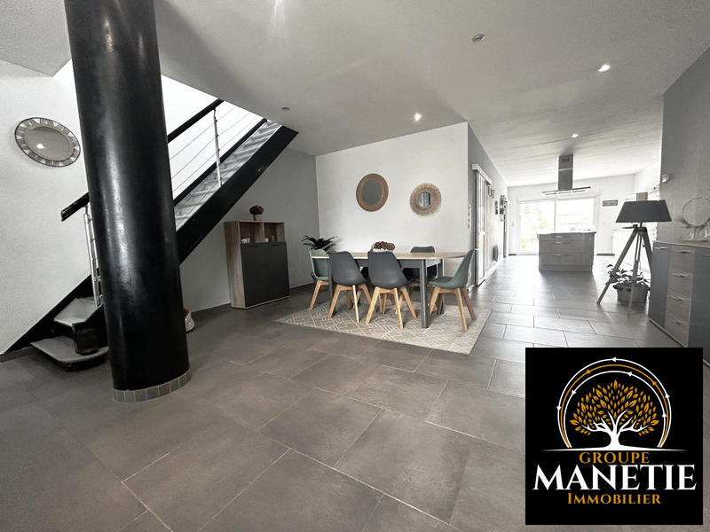 Maison - 150 m² - 7 pièces