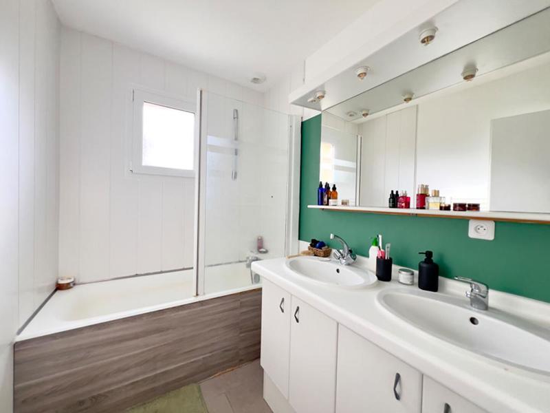 Maison - 83 m² - 4 pièces