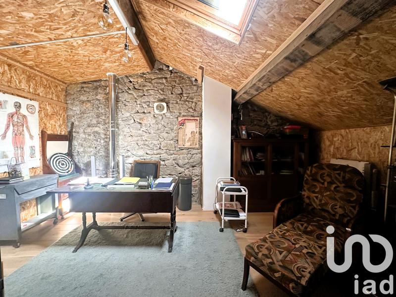 Maison - 240 m² - 8 pièces