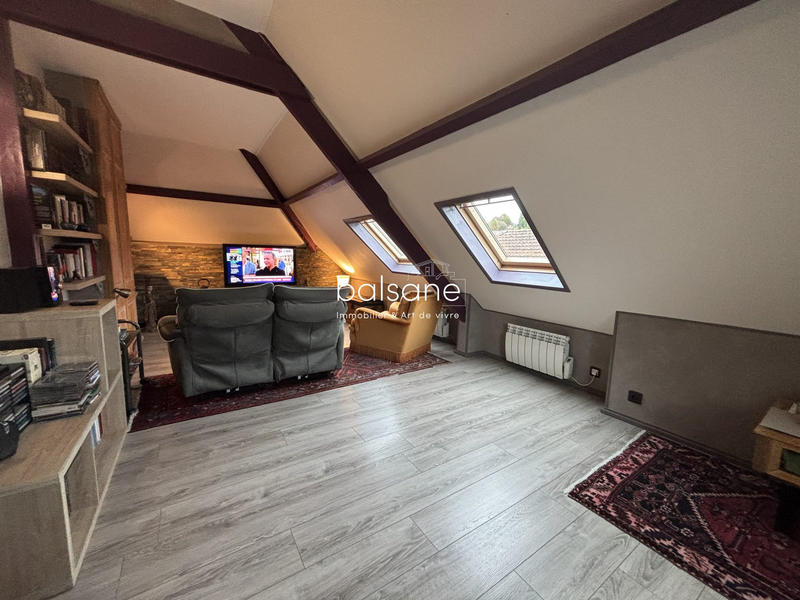 Maison - 180 m² - 8 pièces