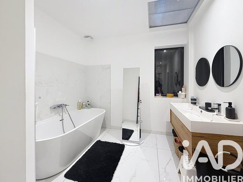 Appartement - 83 m² - 3 pièces