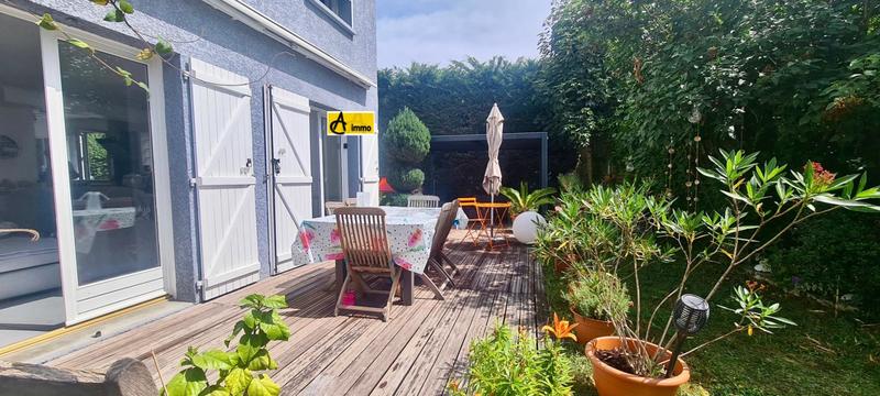 Maison - 136 m² - 6 pièces