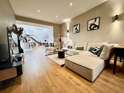 Maison - 168 m² - 6 pièces