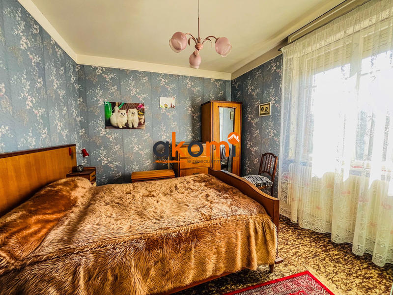 Maison - 92 m² - 6 pièces