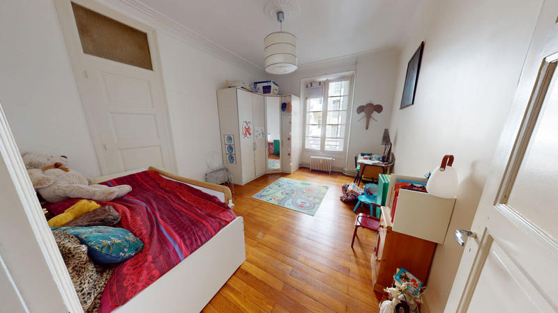 Appartement - 128 m² - 4 pièces