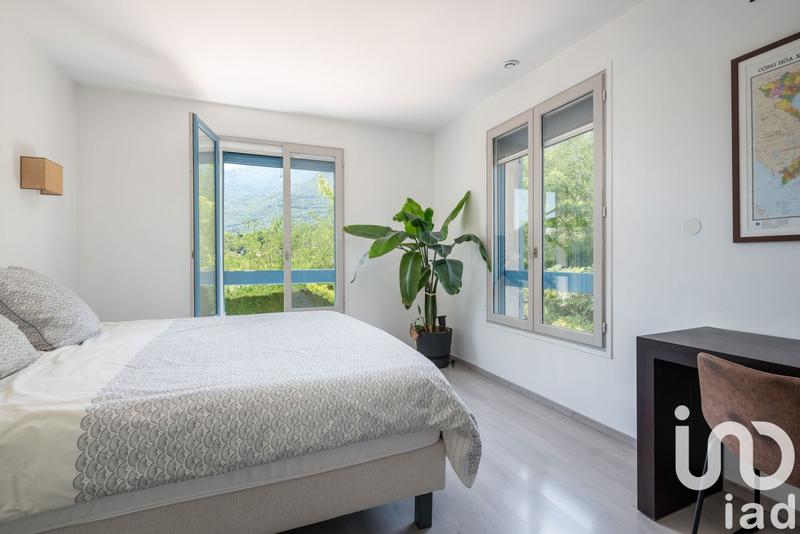 Maison - 152 m² - 6 pièces