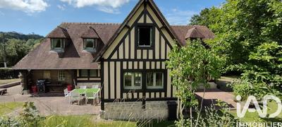 Maison - 279 m² - 6 pièces