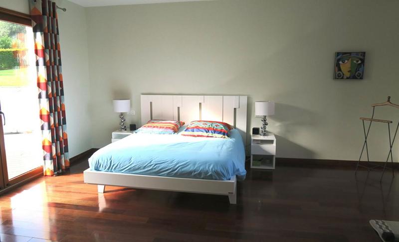 Maison - 349 m² - 9 pièces