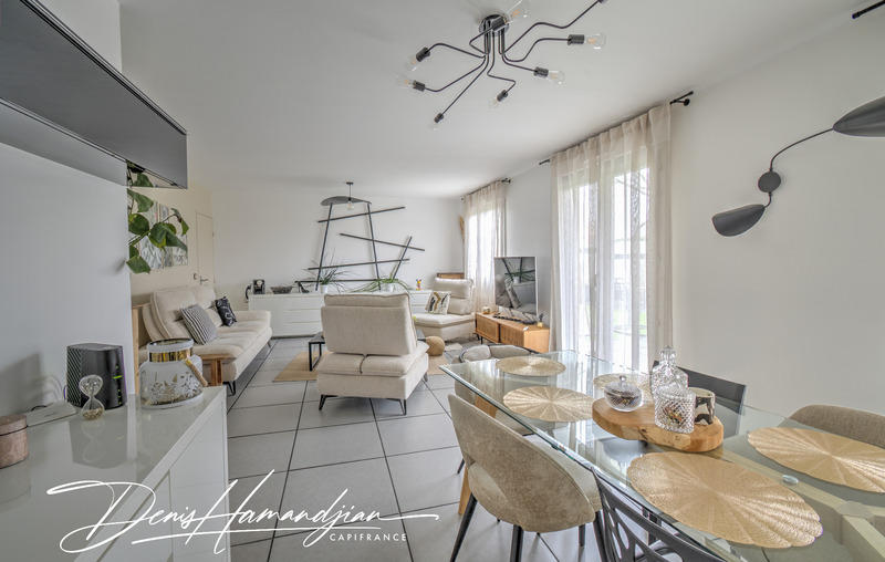 Appartement - 100 m² - 4 pièces