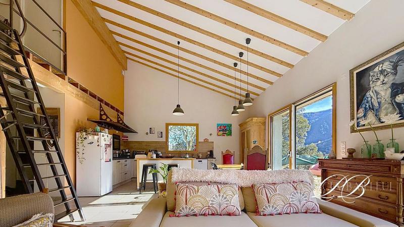 Maison - 124 m² - 4 pièces