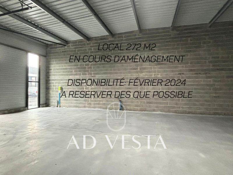 Local d'activités - 272 m²