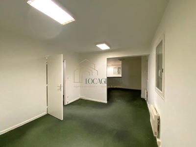 Local commercial - 106 m² - 4 pièces