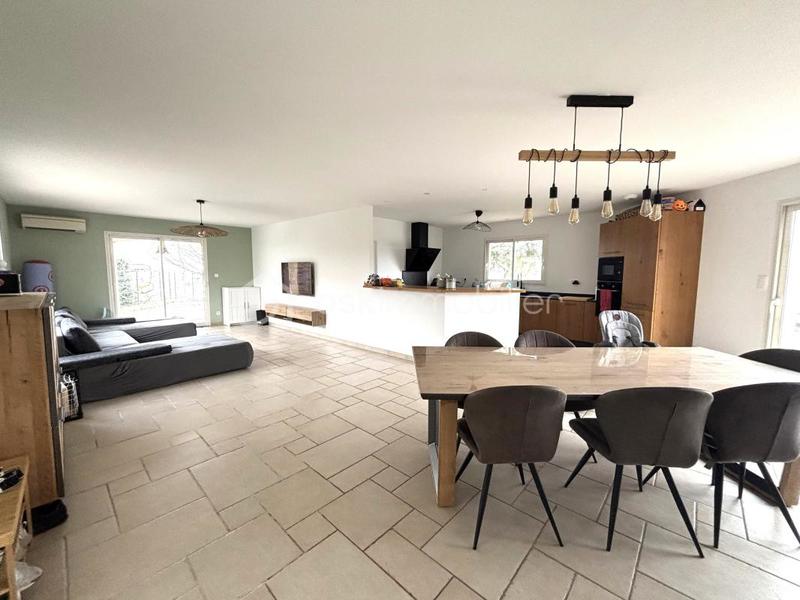 Maison traditionnelle - 155 m² - 6 pièces