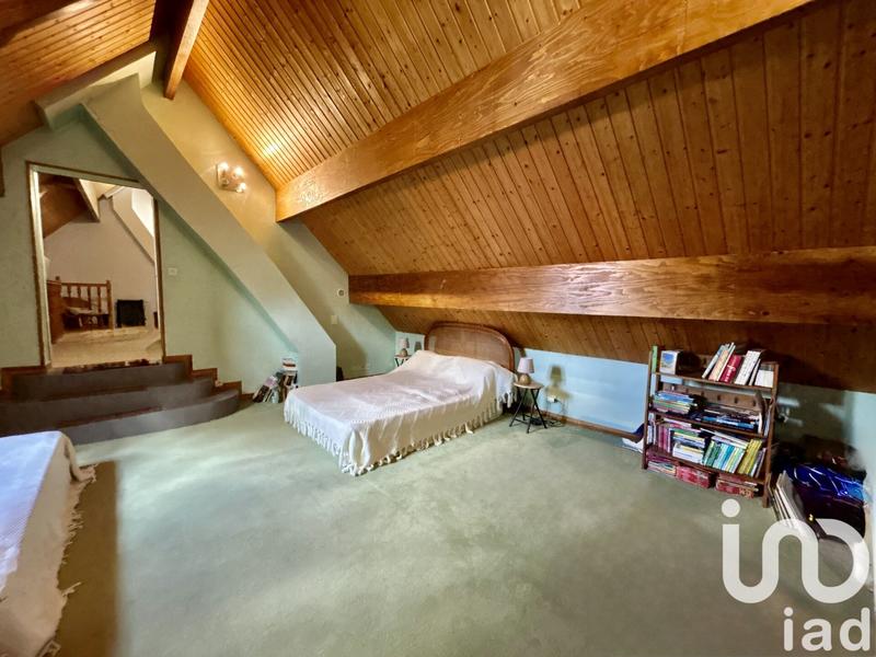 Maison - 229 m² - 9 pièces