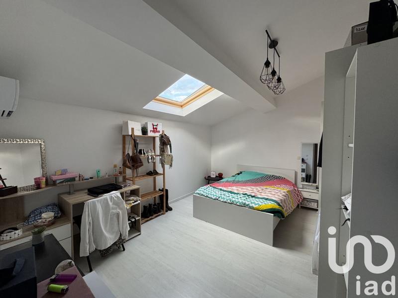 Maison - 200 m² - 8 pièces