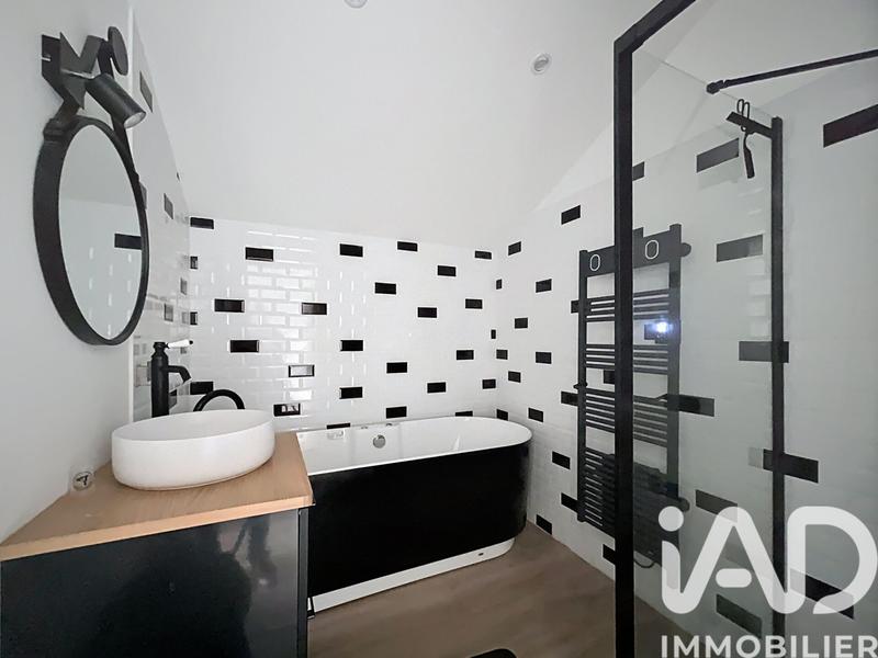 Maison - 276 m² - 10 pièces