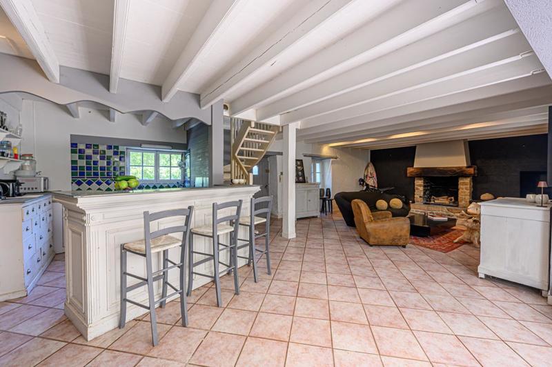 Corps de ferme - 193 m² - 7 pièces