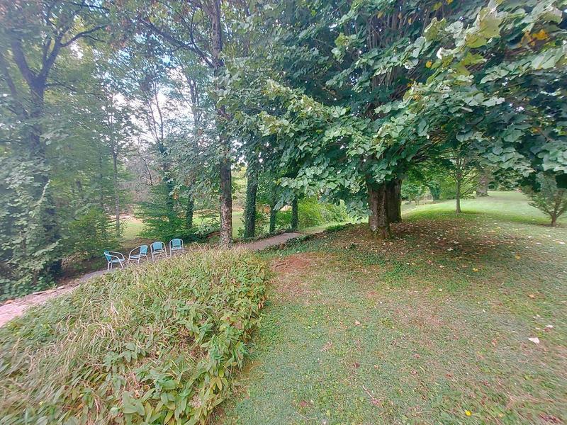 Maison - 161 m² - 8 pièces