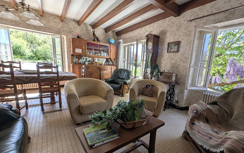 Maison - 138 m² - 6 pièces