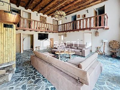 Maison - 717 m² - 21 pièces