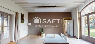 Maison - 388 m² - 10 pièces