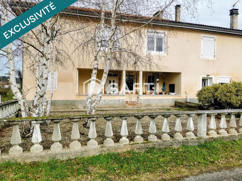 Maison - 230 m² - 9 pièces