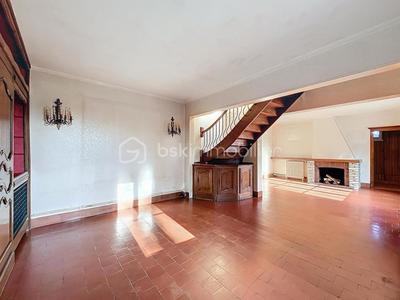 Maison - 174 m² - 7 pièces