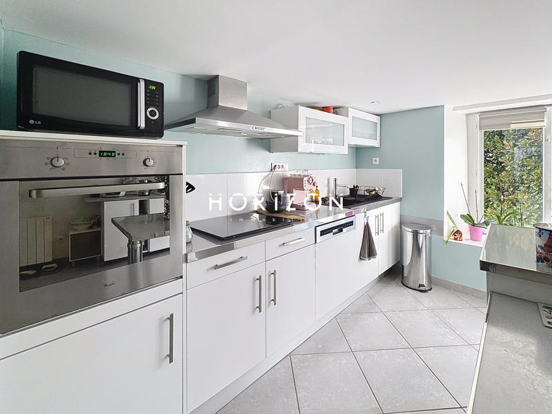 Appartement - 84 m² - 2 pièces