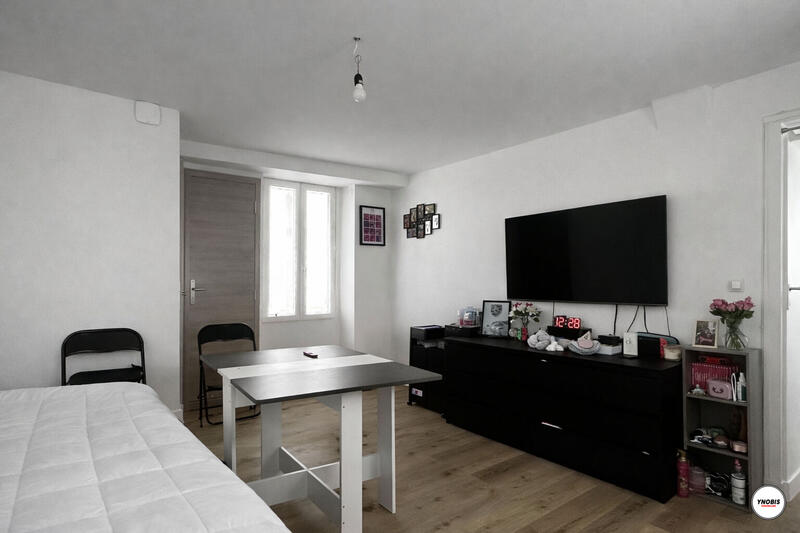 Immeuble - 6 pièces