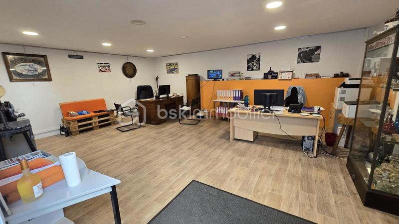 Immeuble - 705 m² - 27 pièces