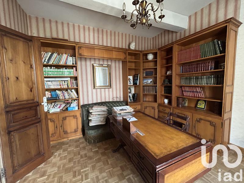 Maison de village - 318 m² - 10 pièces