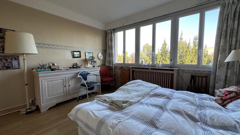 Appartement - 120 m² - 5 pièces