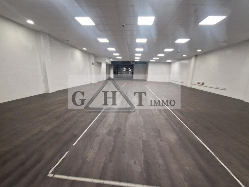 Entrepôt - 632 m²