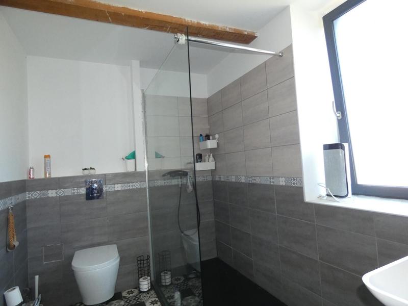 Maison - 200 m² - 8 pièces