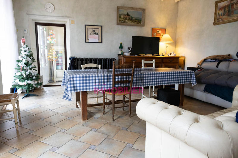 Maison ancienne - 222 m² - 8 pièces