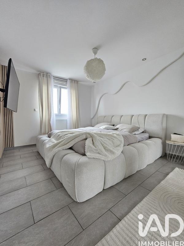 Maison - 120 m² - 4 pièces