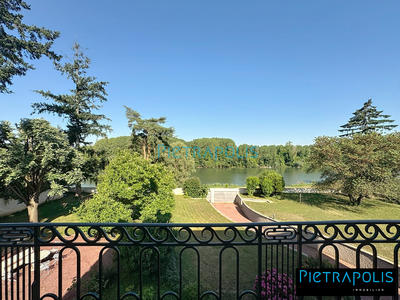 Maison contemporaine - 255 m² - 10 pièces