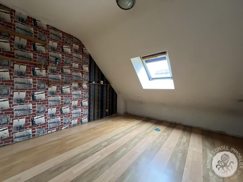 Maison - 94 m² - 5 pièces