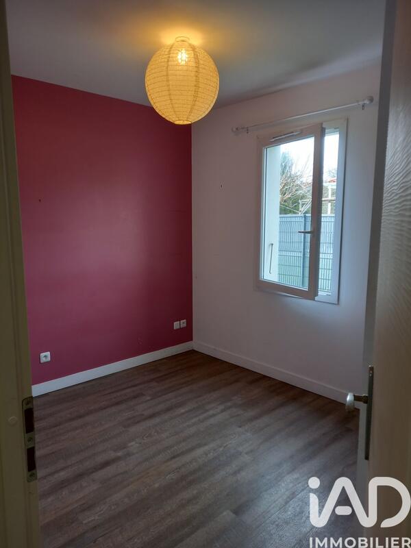 Maison - 93 m² - 5 pièces