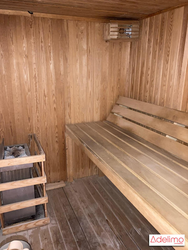 Mas - 418 m² - 18 pièces